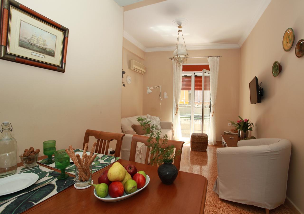 אתונה A Skip Away From The Acropolis Museum - 1 Bdrm Apartment מראה חיצוני תמונה