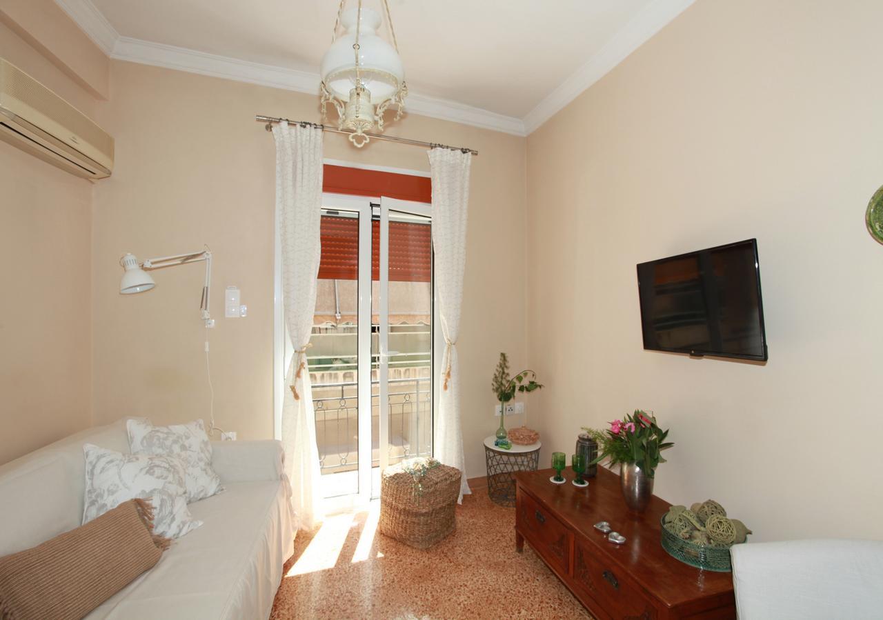 אתונה A Skip Away From The Acropolis Museum - 1 Bdrm Apartment מראה חיצוני תמונה